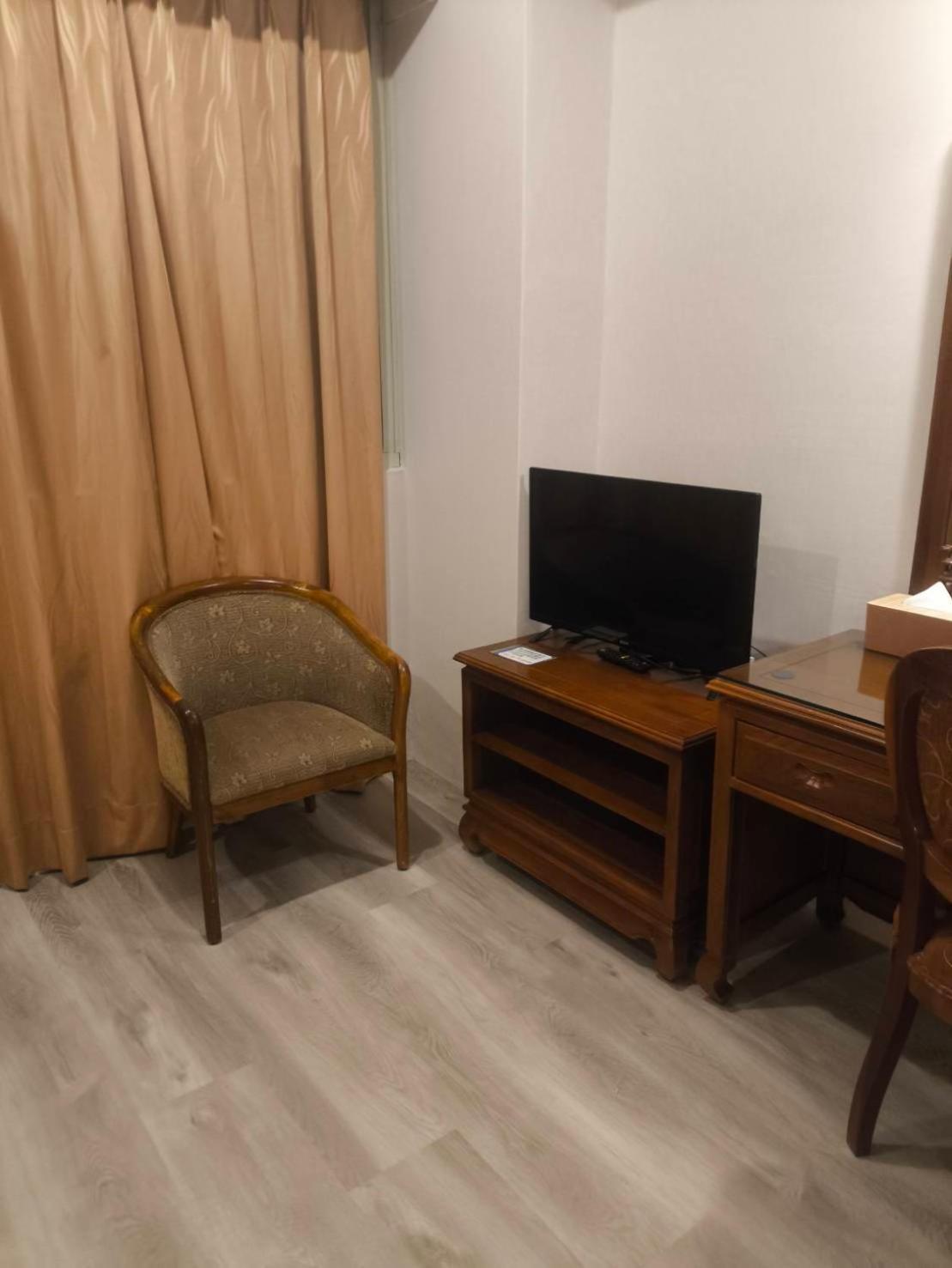 Champion Hotel Taipei Bagian luar foto